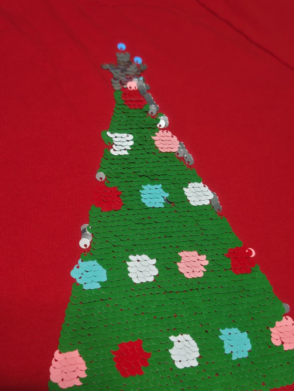 Cat & Jack Girl’s Short Sleeve Sequin Christmas Tree Holiday T-Shirt Red, M 7-8 - Picture 5 of 8